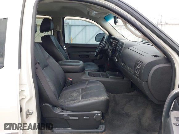 2012 GMC Sierra 1500 SLE with VIN 3GTP1VE0XCG138081, listed as a IAAI auction lot 41981074 with Not provided miles and . Bid and sale history available at DreamBid. Image 5.