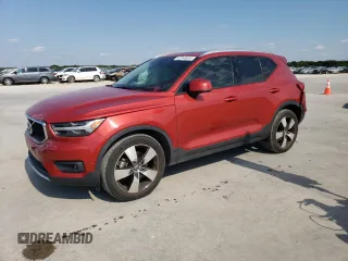 2019 Volvo XC40 Momentum z VIN YV4AC2HK8K2072601, wystawiony jako Copart lot #62948654 z przebiegiem 30 299 mil mil oraz Szkody całkowita. Historia ofert i sprzedaży dostępna na DreamBid. Obrazek 1.