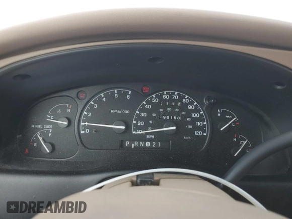 2000 Ford Explorer Eddie Bauer with VIN 1FMZU64E8YZB16294, listed as a Copart auction lot 52494655 with 196,168 mi miles and Salvage title. Bid and sale history available at DreamBid. Image 9.
