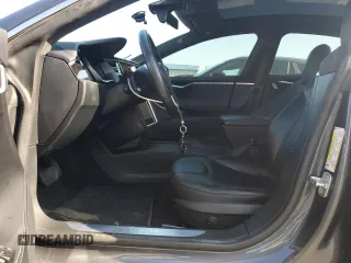 2017 Tesla Model S 100D с VIN 5YJSA1E2XHF185516, выставлен на аукционе Copart как лот 61816135 с пробегом 132 267 миль миль и Списание • Salvage title. История ставок и продаж доступна на DreamBid. Изображение 7.