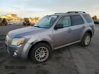 2008 Mercury Mariner with VIN 4M2CU91168KJ36995, listed as a Copart auction lot 45050645 with 220,645 mi miles and Salvage Title. Bid and sale history available at carsss.com. Image 1.