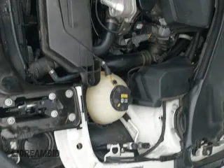 2015 BMW 3 Series 328i с VIN WBA3A5C59FF610240, выставлен на аукционе IAAI как лот 43061305 с пробегом 136 725 миль миль и . История ставок и продаж доступна на DreamBid. Изображение 19.