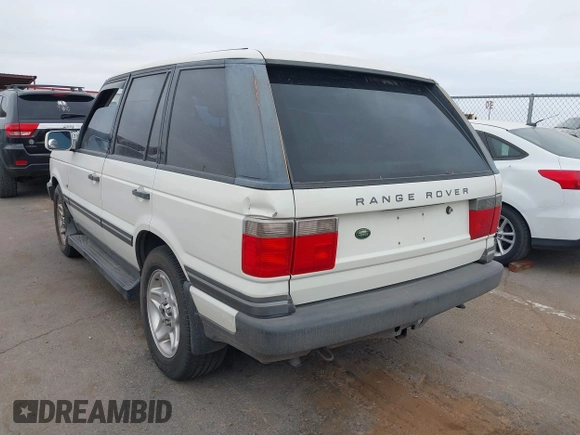 2001 Land Rover Range Rover with VIN SALPM16461A455068, listed as a IAAI auction lot 41550292 with 207,788 mi miles and . Bid and sale history available at DreamBid. Image 3.