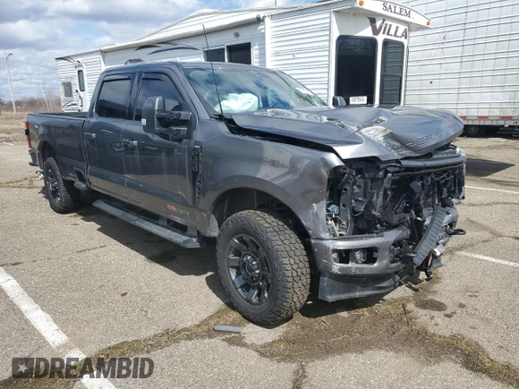 2023 Ford F-350 XL z VIN 1FT8W3BM3PED80838, wystawiony jako Copart lot #48908185 z przebiegiem 54 202 mil mil oraz Czysty tytuł • Clean title. Historia ofert i sprzedaży dostępna na DreamBid. Obrazek 4.