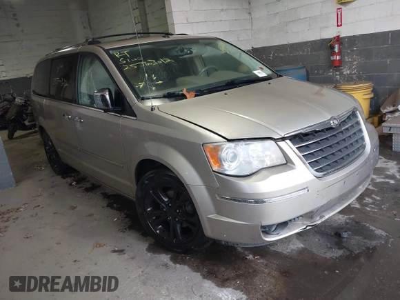 2008 Chrysler Town & Country Limited with VIN 2A8HR64X48R774894, listed as a IAAI auction lot 41862086 with 999,999 mi miles. Bid and sale history available at carsss.com. Image 1.