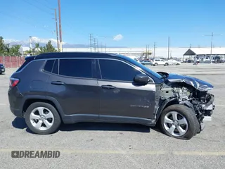 2020 Jeep Compass Altitude with VIN 3C4NJCBB0LT134047, listed as a IAAI auction lot 41806348 with 70,533 mi miles and . Bid and sale history available at carsss.com. Image 14.