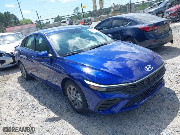 2024 Hyundai Elantra SEL with VIN KMHLM4DG8RU648736, listed as a IAAI auction lot 42030212 with 37,561 mi miles. Bid and sale history available at carsss.com. Image 1.