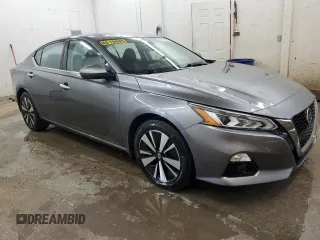 2019 Nissan Altima SV z VIN 1N4BL4DW9KN301934, wystawiony jako Copart lot #59717785 z przebiegiem 162 905 mil mil oraz Szkoda całkowita • Salvage title. Historia ofert i sprzedaży dostępna na DreamBid. Obrazek 4.