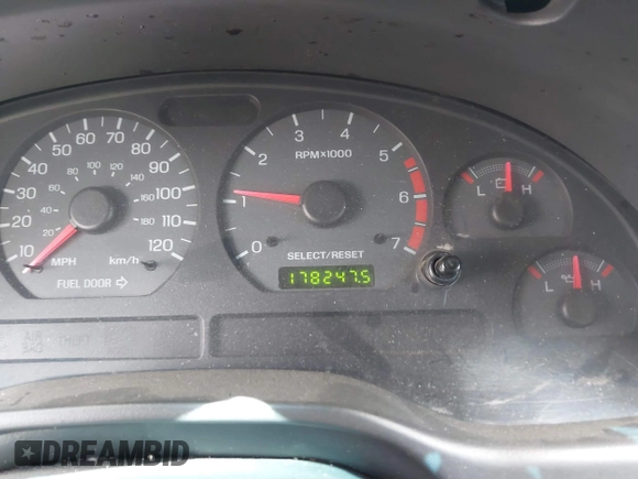 2002 Ford Mustang Standard with VIN 1FAFP40412F208412, listed as a IAAI auction lot 42565337 with 178,247 mi miles and . Bid and sale history available at DreamBid. Image 7.