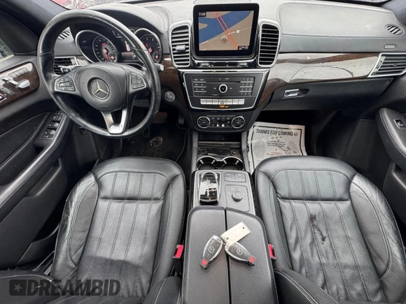 2017 Mercedes-Benz GLS 450 z VIN 4JGDF6EE4HA858306, wystawiony jako Copart lot #62227775 z przebiegiem 208 038 mil mil oraz Czysty tytuł • Clean title. Historia ofert i sprzedaży dostępna na DreamBid. Obrazek 9.