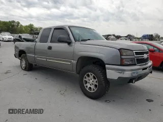 2006 Chevrolet Silverado 1500 LT2 with VIN 1GCEK19B76Z191527, listed as a Copart auction lot 53541645 with 293,312 mi miles and Salvage Title. Bid and sale history available at DreamBid. Image 4.