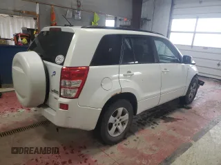 2006 Suzuki Grand Vitara Premium z VIN JS3TD943164101223, wystawiony jako Copart lot #43979705 z przebiegiem 147 813 mil mil oraz Czysty tytuł • Clean title. Historia ofert i sprzedaży dostępna na DreamBid. Obrazek 3.