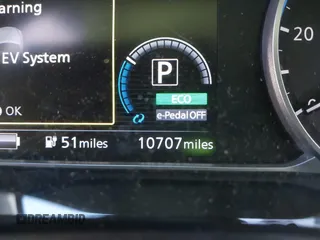 2024 Nissan LEAF SV Plus z VIN 1N4CZ1CV1RC553743, wystawiony jako IAAI lot #41286217 z przebiegiem 10 707 mil mil oraz . Historia ofert i sprzedaży dostępna na DreamBid. Obrazek 15.
