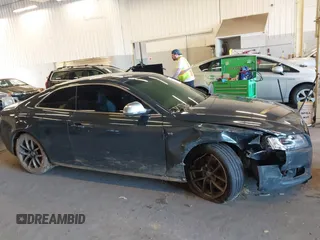 2009 Audi S5 z VIN WAURV78T29A028113, wystawiony jako IAAI lot #41677413 z przebiegiem 138 434 mil mil oraz . Historia ofert i sprzedaży dostępna na DreamBid. Obrazek 13.