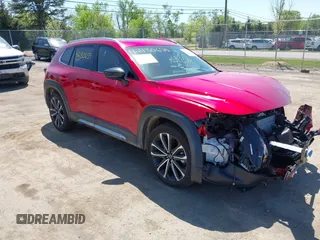 2025 Mazda CX-50 Premium z VIN 7MMVABDY0SN336168, wystawiony jako IAAI lot #42130655 z przebiegiem 4 905 mil mil oraz . Historia ofert i sprzedaży dostępna na DreamBid. Obrazek 1.