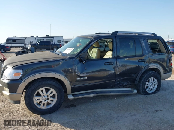 2007 Ford Explorer Eddie Bauer with VIN 1FMEU74E97UB21570, listed as a IAAI auction lot 41999100 with 203,883 mi miles. Bid and sale history available at carsss.com. Image 6.