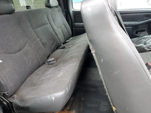 2003 Chevrolet Silverado 1500 LS with VIN 1GCEC19V93E158992, listed as a Copart auction lot 53287885 with 211,763 mi miles and Clean Title. Bid and sale history available at carsss.com. Image 10.