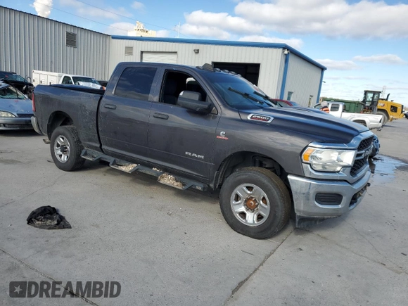 2021 Ram 2500 Tradesman z VIN 3C6UR5CLXMG632538, wystawiony jako Copart lot #86882244 z przebiegiem Nie podano mil oraz Szkoda całkowita • Salvage title. Historia ofert i sprzedaży dostępna na DreamBid. Obrazek 4.