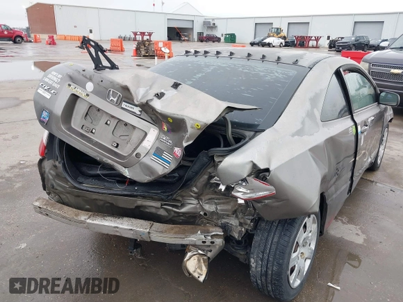 2006 Honda Civic Cpe LX with VIN 2HGFG11686H559025, listed as a IAAI auction lot 41564965 with 279,475 mi miles. Bid and sale history available at carsss.com. Image 6.