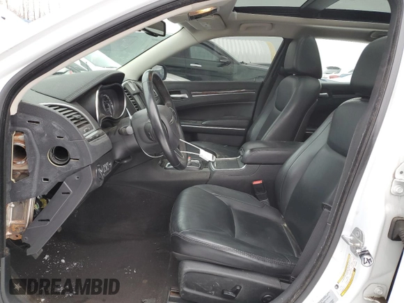 2016 Chrysler 300 Anniversary Edition with VIN 2C3CCARG2GH262025, listed as a Copart auction lot 44403395 with 127,752 mi miles and Clean Title. Bid and sale history available at DreamBid. Image 7.