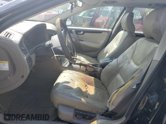 2002 Volvo V70 with VIN YV1SW61R621196346, listed as a Copart auction lot 70425794 with 0 mi miles and Salvage Title. Bid and sale history available at carsss.com. Image 7.