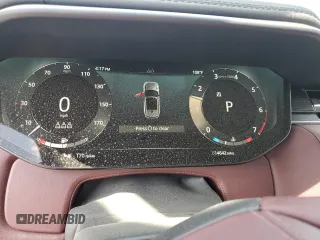 2024 Land Rover Range Rover Sport Dynamic SE z VIN SAL1L9FU6RA174925, wystawiony jako Copart lot #60521285 z przebiegiem Nie podano mil oraz Szkoda całkowita • Salvage title. Historia ofert i sprzedaży dostępna na DreamBid. Obrazek 9.