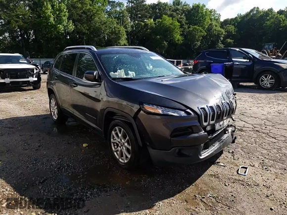2017 Jeep Cherokee Latitude с VIN 1C4PJLCB2HW585800, выставлен на аукционе Copart как лот 57821955 с пробегом 97 109 миль миль и Списание • Salvage title. История ставок и продаж доступна на DreamBid. Изображение 14.