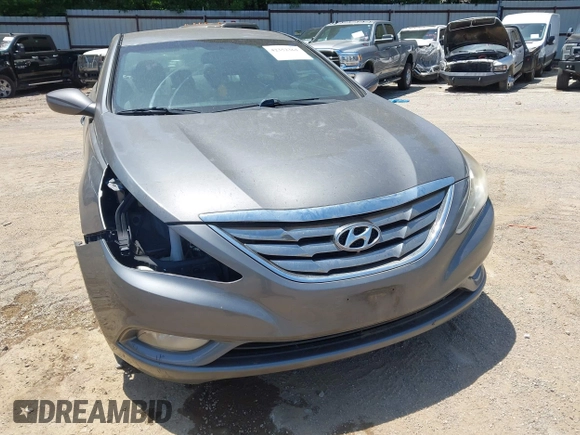 2012 Hyundai Sonata SE z VIN 5NPEC4AC8CH418438, wystawiony jako IAAI lot #42352361 z przebiegiem 138 952 mil mil oraz . Historia ofert i sprzedaży dostępna na DreamBid. Obrazek 6.