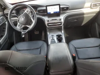 2022 Ford Explorer XLT z VIN 1FMSK8DH3NGB99802, wystawiony jako Copart lot #50951225 z przebiegiem 64 591 mil mil oraz Szkoda całkowita • Salvage title. Historia ofert i sprzedaży dostępna na DreamBid. Obrazek 8.