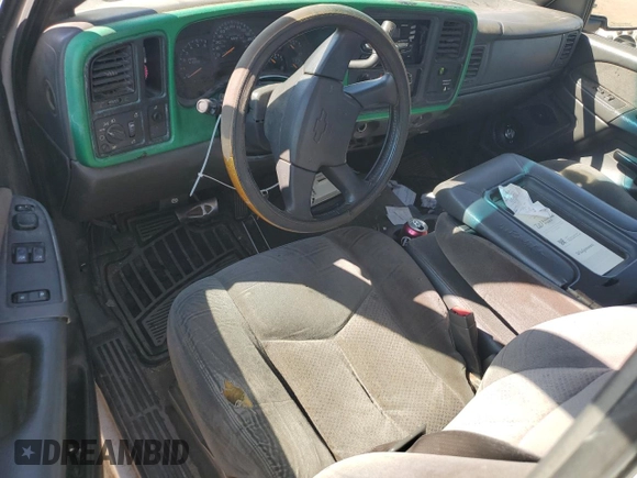 2003 Chevrolet Silverado 1500 with VIN 2GCEC19V031109634, listed as a Copart auction lot 70413734 with 392,365 mi miles and Salvage Title. Bid and sale history available at carsss.com. Image 8.