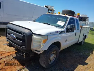 2012 Ford F-350 with VIN 1FD7X3ET9CEC88439, listed as a IAAI auction lot 40465256 with 323,416 mi miles and . Bid and sale history available at DreamBid. Image 17.