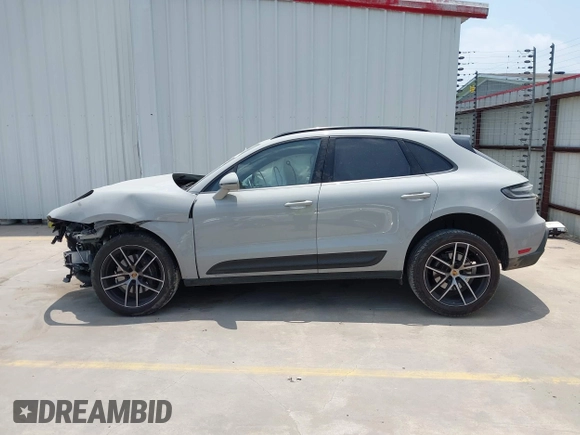 2022 Porsche Macan with VIN WP1AA2A56NLB11535, listed as a IAAI auction lot 42264356 with 11 mi miles and . Bid and sale history available at DreamBid. Image 14.