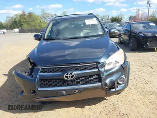 2011 Toyota RAV4 Ltd with VIN 2T3DF4DV4BW103238, listed as a IAAI auction lot 42056196 with 175,703 mi miles. Bid and sale history available at carsss.com. Image 12.