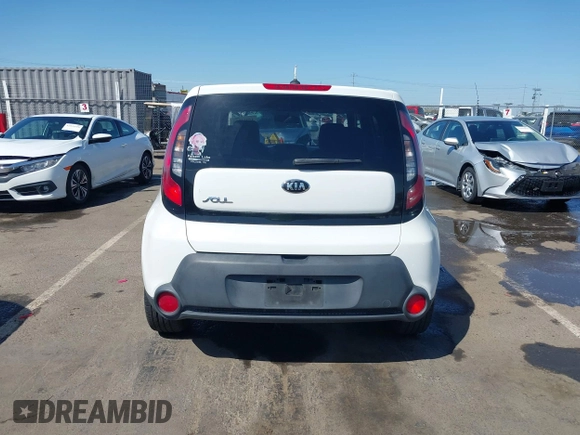 2014 Kia Soul + with VIN KNDJP3A58E7036528, listed as a IAAI auction lot 42014997 with 156,853 mi miles. Bid and sale history available at carsss.com. Image 16.
