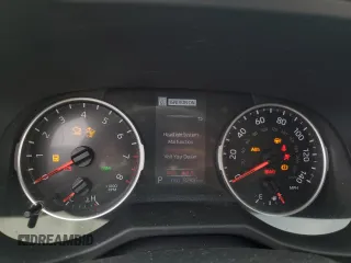 2020 Toyota RAV4 XLE with VIN 2T3P1RFV0LW130251, listed as a Copart auction lot 60625775 with 82,985 mi miles and Salvage title. Bid and sale history available at DreamBid. Image 9.