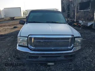 2003 Ford Excursion XLT z VIN 1FMNU40F03EA06549, wystawiony jako IAAI lot #42231165 z przebiegiem 176 564 mil mil oraz . Historia ofert i sprzedaży dostępna na DreamBid. Obrazek 12.