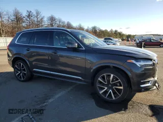 2023 Volvo XC90 Plus with VIN YV4062PN9P1984620, listed as a Copart auction lot 84112814 with 15,422 mi miles and Salvage Title. Bid and sale history available at carsss.com. Image 4.