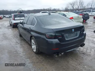 2013 BMW 5 Series 550i xDrive with VIN WBAFU9C55DDY71031, listed as a IAAI auction lot 41500889 with 149,596 mi miles and . Bid and sale history available at carsss.com. Image 3.