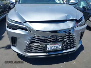 2025 Lexus RX 350h with VIN 2T2BBMCA8SC084121, listed as a IAAI auction lot 42644072 with 4,200 mi miles and . Bid and sale history available at DreamBid. Image 6.