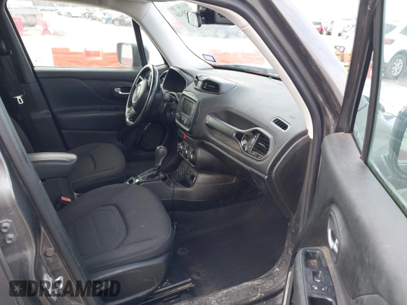 2017 Jeep Renegade Altitude z VIN ZACCJABB7HPE88450, wystawiony jako IAAI lot #41785466 z przebiegiem 119 370 mil mil oraz . Historia ofert i sprzedaży dostępna na DreamBid. Obrazek 5.