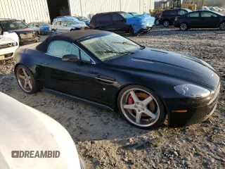 2008 Aston Martin Vantage z VIN SCFBF04B18GD08076, wystawiony jako Copart lot #70620153 z przebiegiem Nie podano mil oraz . Historia ofert i sprzedaży dostępna na DreamBid. Obrazek 4.