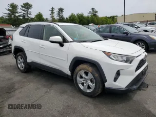 2019 Toyota RAV4 XLE with VIN JTMP1RFV6KD518001, listed as a Copart auction lot 58648895 with 44,309 mi miles and Salvage title. Bid and sale history available at DreamBid. Image 4.