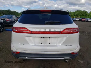 2018 Lincoln MKC Reserve z VIN 5LMCJ3D94JUL13544, wystawiony jako Copart lot #61193235 z przebiegiem 28 353 mil mil oraz Szkoda całkowita • Salvage title. Historia ofert i sprzedaży dostępna na DreamBid. Obrazek 6.