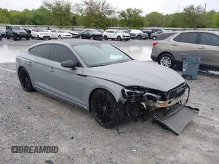 2019 Audi RS 5 Sportback z VIN WUABWCF54KA908298, wystawiony jako IAAI lot #41973097 z przebiegiem 84 666 mil mil oraz . Historia ofert i sprzedaży dostępna na DreamBid. Obrazek 1.