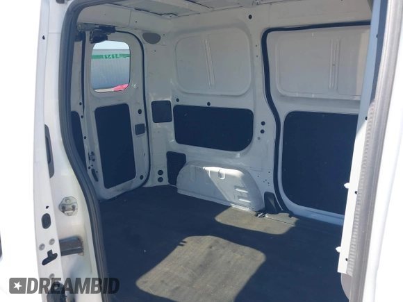 2016 Nissan NV200 S z VIN 3N6CM0KN2GK697987, wystawiony jako IAAI lot #41784747 z przebiegiem Nie podano mil oraz . Historia ofert i sprzedaży dostępna na DreamBid. Obrazek 8.