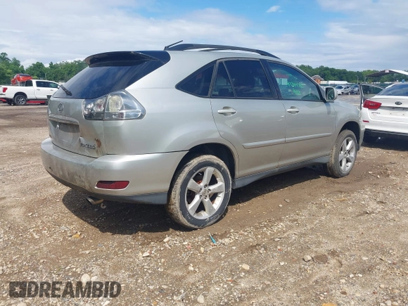 2005 Lexus RX 330 z VIN 2T2HA31U05C051638, wystawiony jako IAAI lot #42344780 z przebiegiem 294 093 mil mil oraz . Historia ofert i sprzedaży dostępna na DreamBid. Obrazek 4.