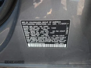 2024 Volkswagen Atlas SE with VIN 1V2HR2CA8RC535094, listed as a IAAI auction lot 42261647 with 36,505 mi miles and . Bid and sale history available at DreamBid. Image 9.