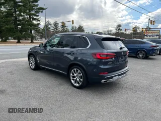 2022 BMW X5 xDrive40i with VIN 5UXCR6C00N9J48961, listed as a Copart auction lot 51067615 with 139,777 mi miles and Clean Title. Bid and sale history available at carsss.com. Image 3.