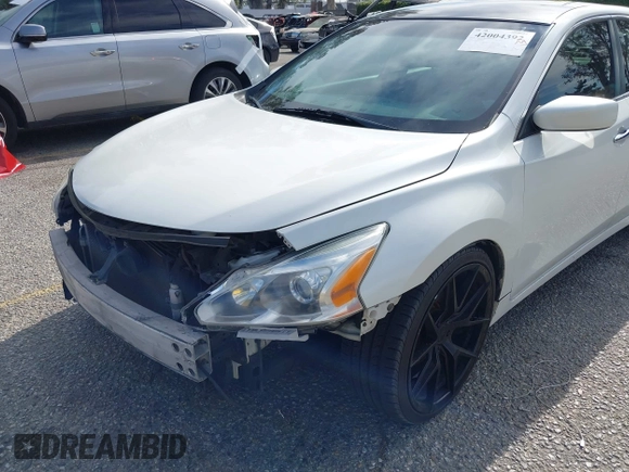 2014 Nissan Altima S with VIN 1N4AL3AP4EN223862, listed as a IAAI auction lot 42004392 with 140,450 mi miles and . Bid and sale history available at DreamBid. Image 6.