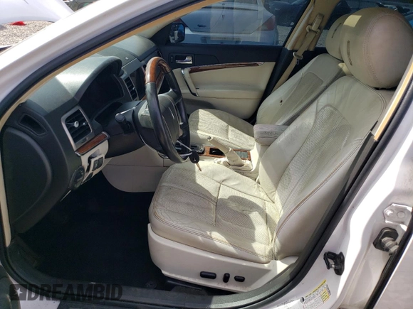 2012 Lincoln MKZ Hybrid with VIN 3LNDL2L30CR828740, listed as a Copart auction lot 42733455 with 205,479 mi miles and Non Repairable. Bid and sale history available at DreamBid. Image 7.